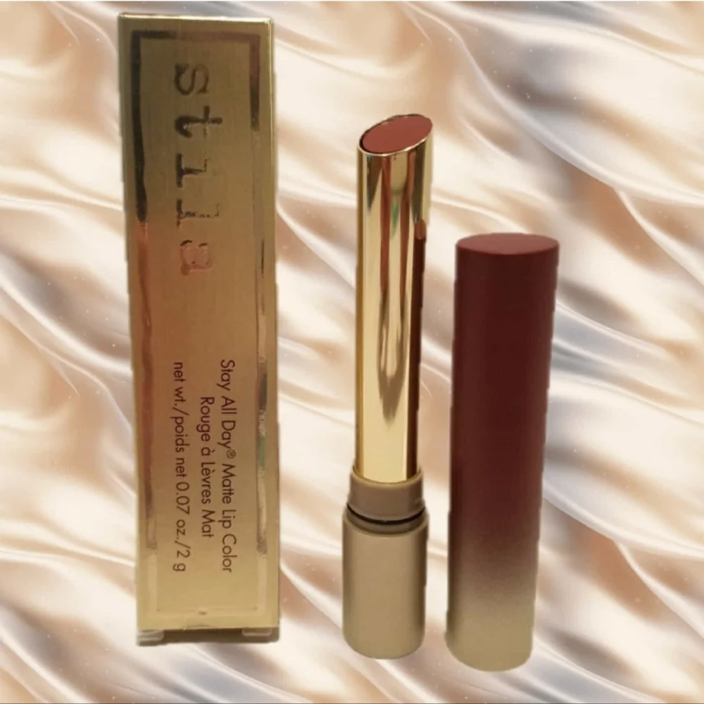 🧚‍♀️STEAL A KISS Stila DISCONTINUED Lipstick NWT